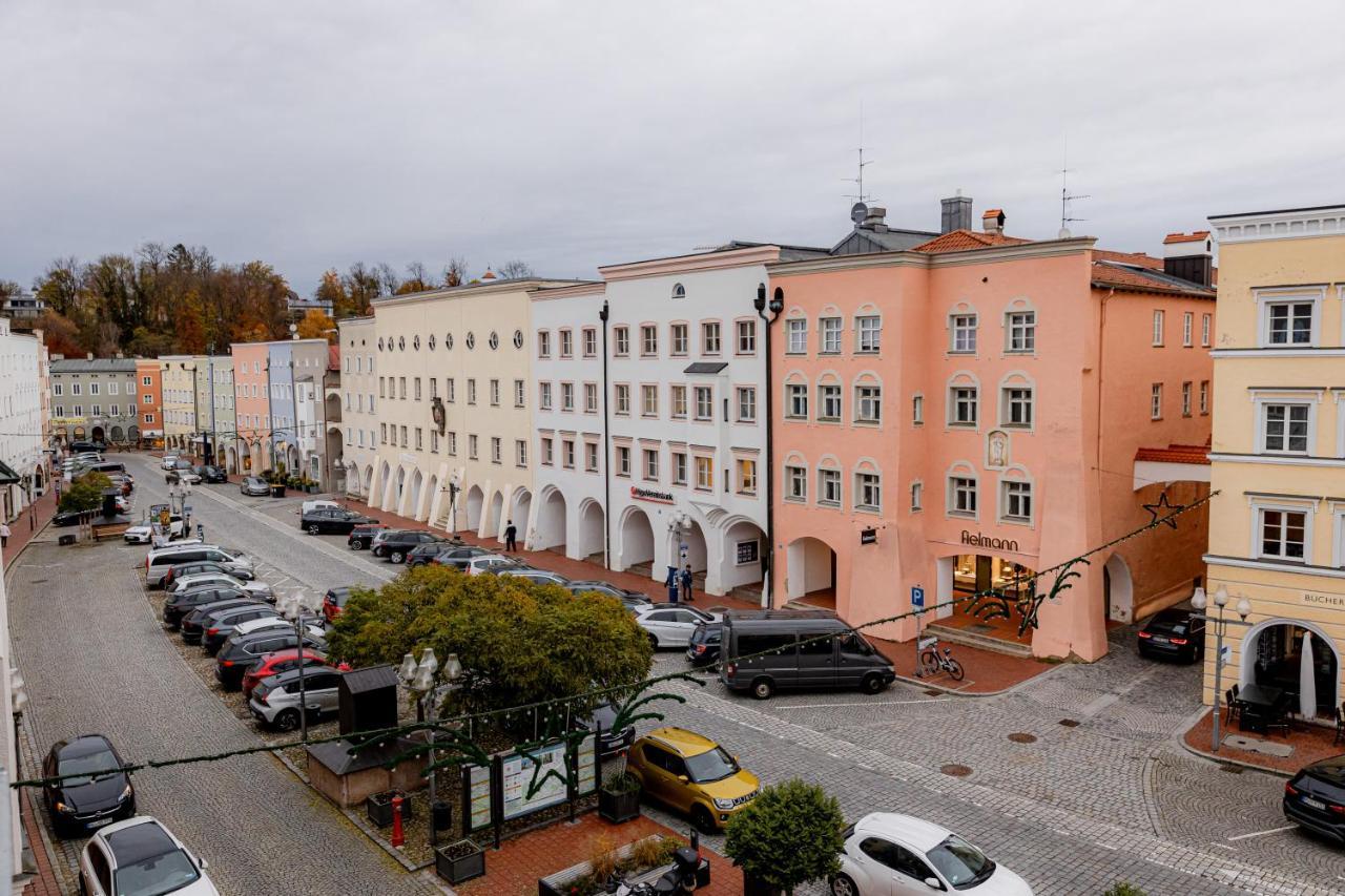 Highlight Am Stadtplatz Muehldorf - C4S Come4Stay - 2 Zimmer Wohnung I Bis Zu 5 Gaeste エクステリア 写真