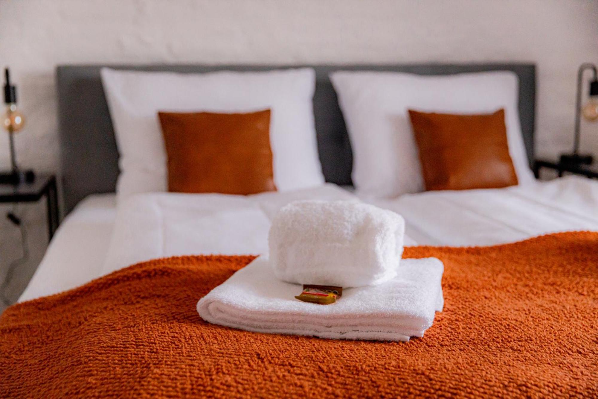 Highlight Am Stadtplatz Muehldorf - C4S Come4Stay - 2 Zimmer Wohnung I Bis Zu 5 Gaeste エクステリア 写真